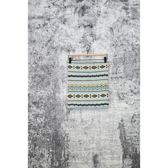 New Main Character Aritzia Green Fleece Lined Fair Isle Cozy Scarf - Picture 1 of 5